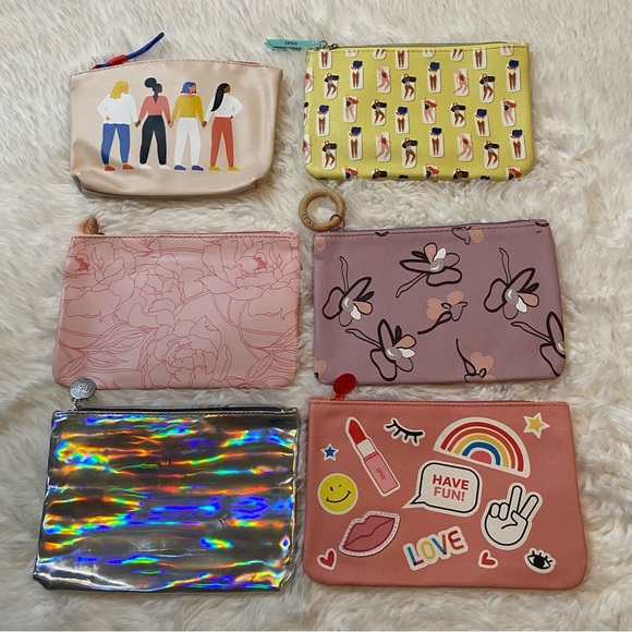 ipsy Handbags - Ipsy Cosmetic Bags